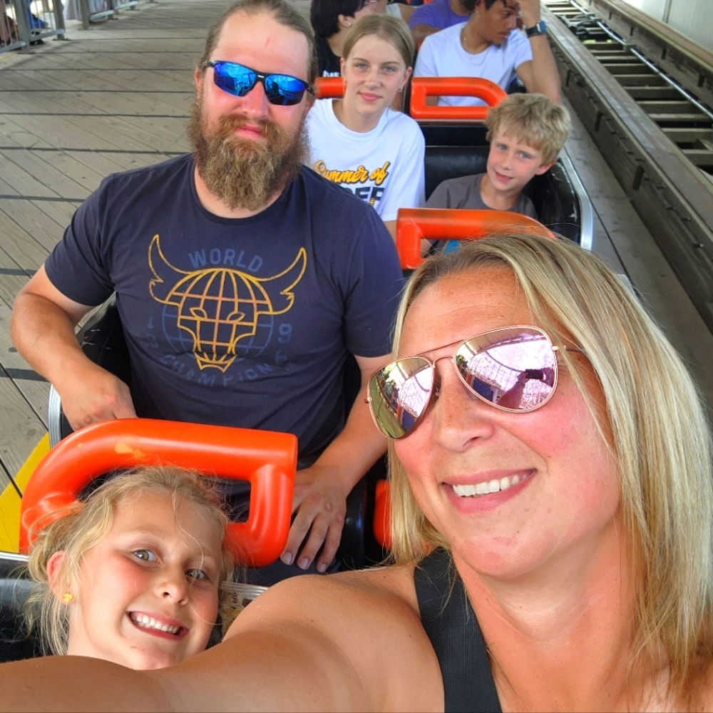 Meet your Posher, Dana